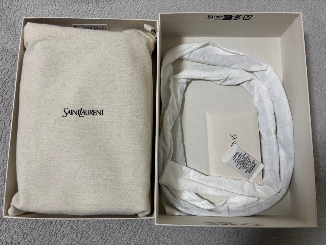 サンローラン YSL チェーンウォレット ブラック　シルバー