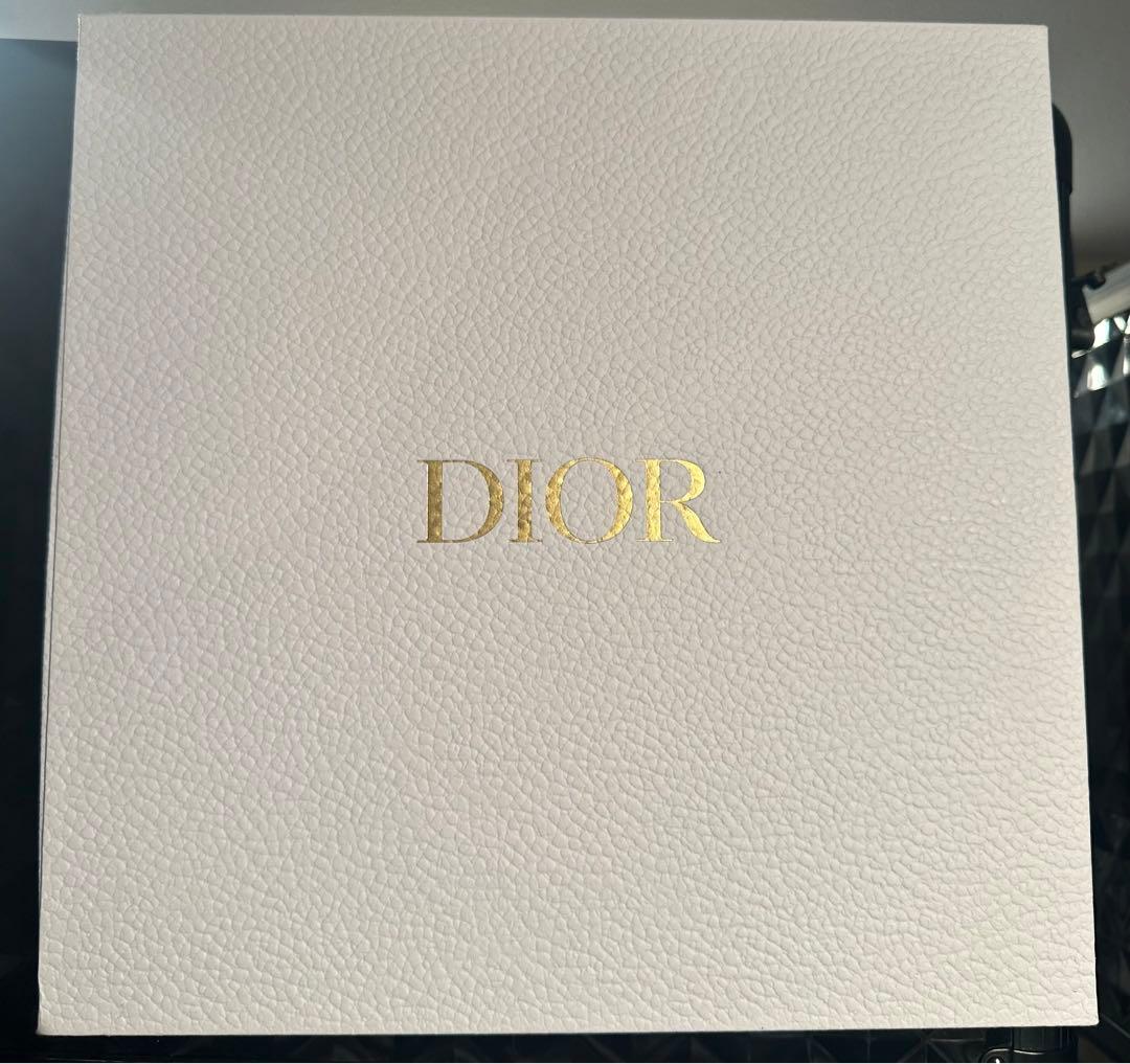 Dior ジグソーパズル