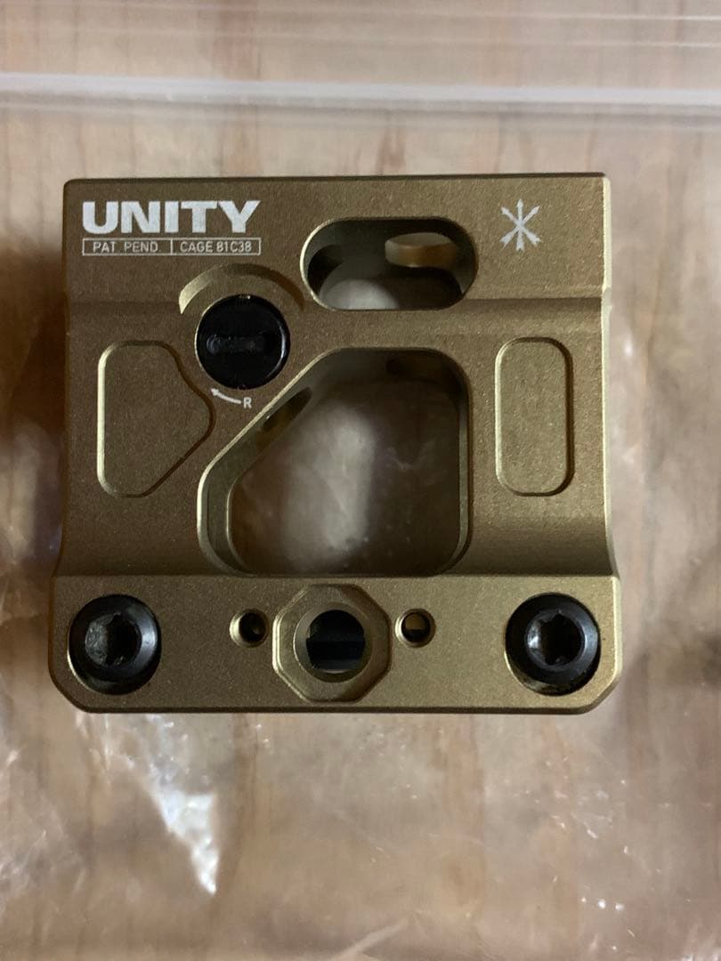実物　UNITY FAST Micro Series Mount FDE