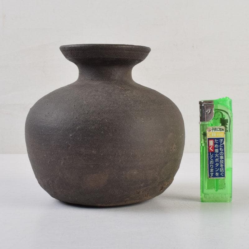朝鮮美術　須恵器　新羅土器　新羅無細土　壷　V　8930