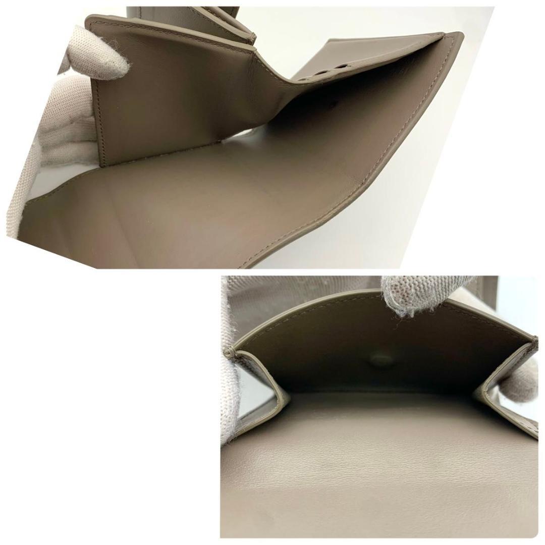 箱付き セリーヌ コンパクトウォレット 財布 トリオンフ フラップ 金具 グレー