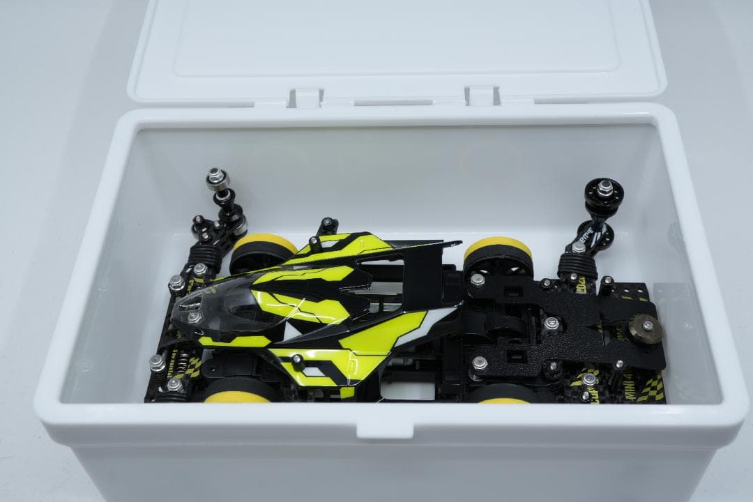 ミニ四駆 MSフレキ 完成マシン 蛍光機甲Ver. 海外優勝仕様