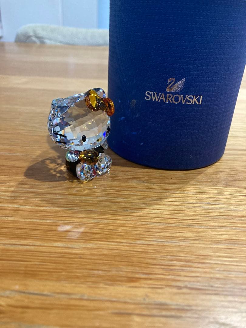 スワロフスキー　キティHello Kitty Halloween 置物