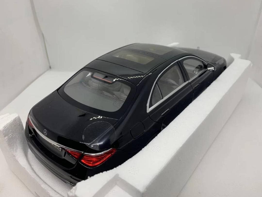 201-002 ノレブ 1/18 メルセデスベンツ S-Class AMG