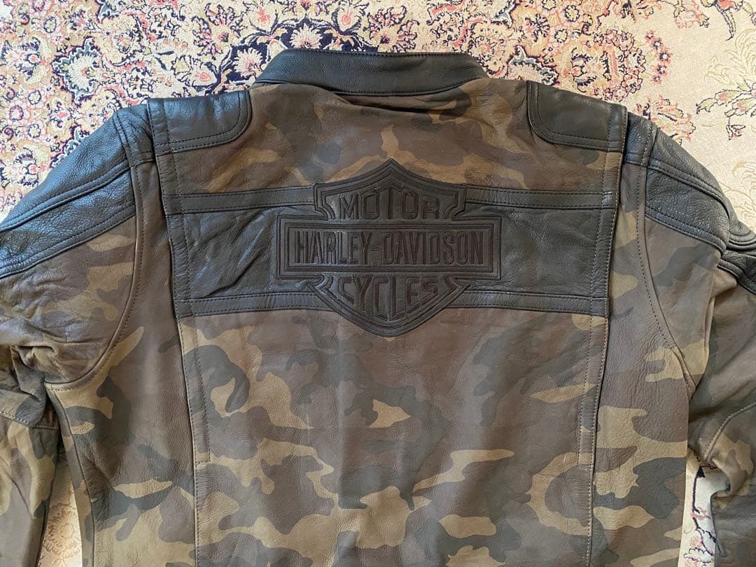 新品未使用HARLEY-DAVIDSON 迷彩レザーロゴジャケット 在庫限り