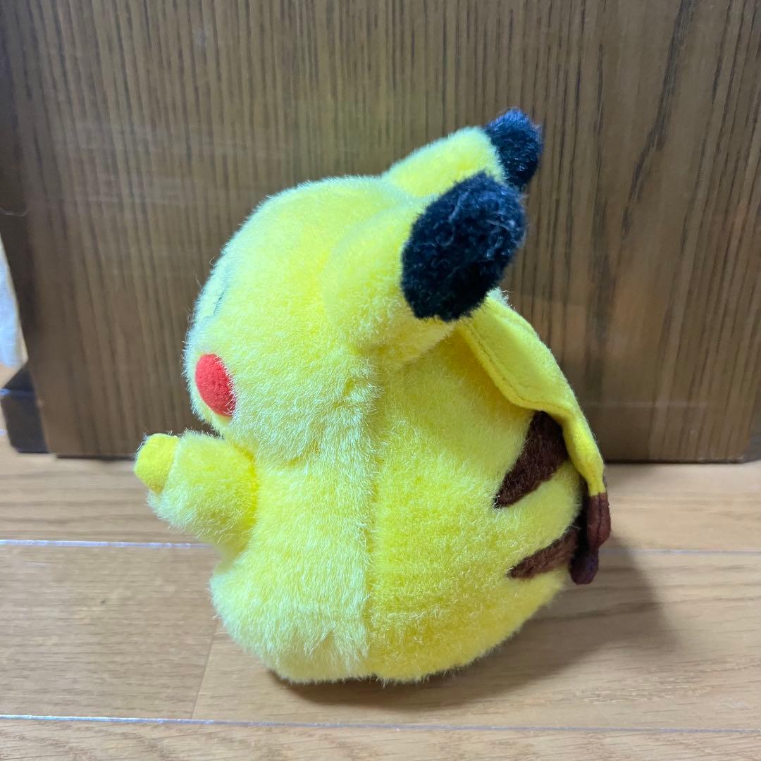 初期ピカチュウ ぬいぐるみ TOMY