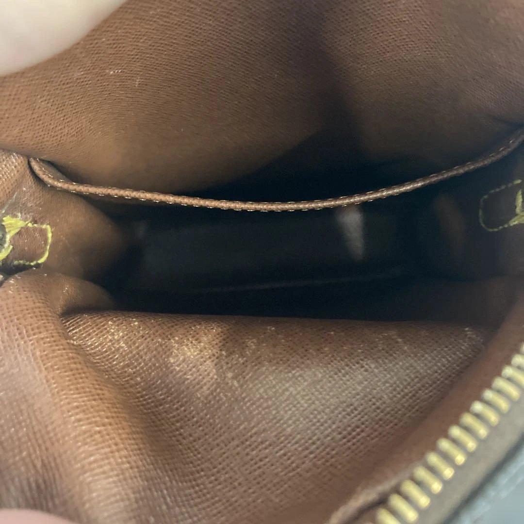 LOUIS VUITTON ルイヴィトン モノグラム アマゾン ショルダー　正規