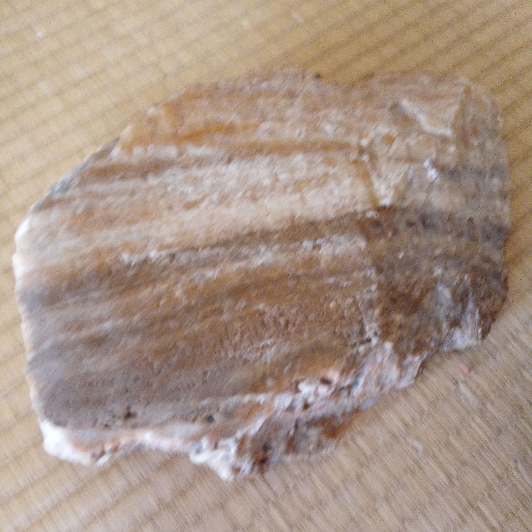 大理石壺、台座付き