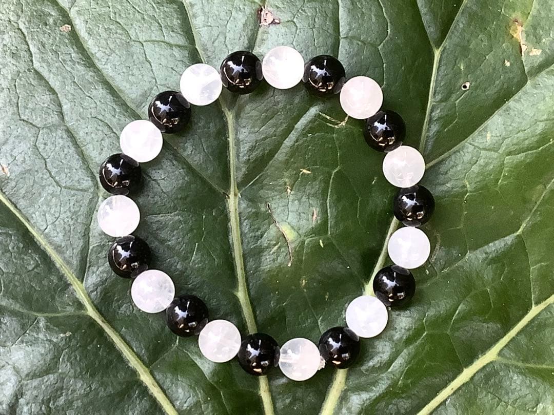 ✳希少貴重の黒平水晶*白黒ブレスレット‼️高品質を安価出品　おまとめ買い大歓迎‼️