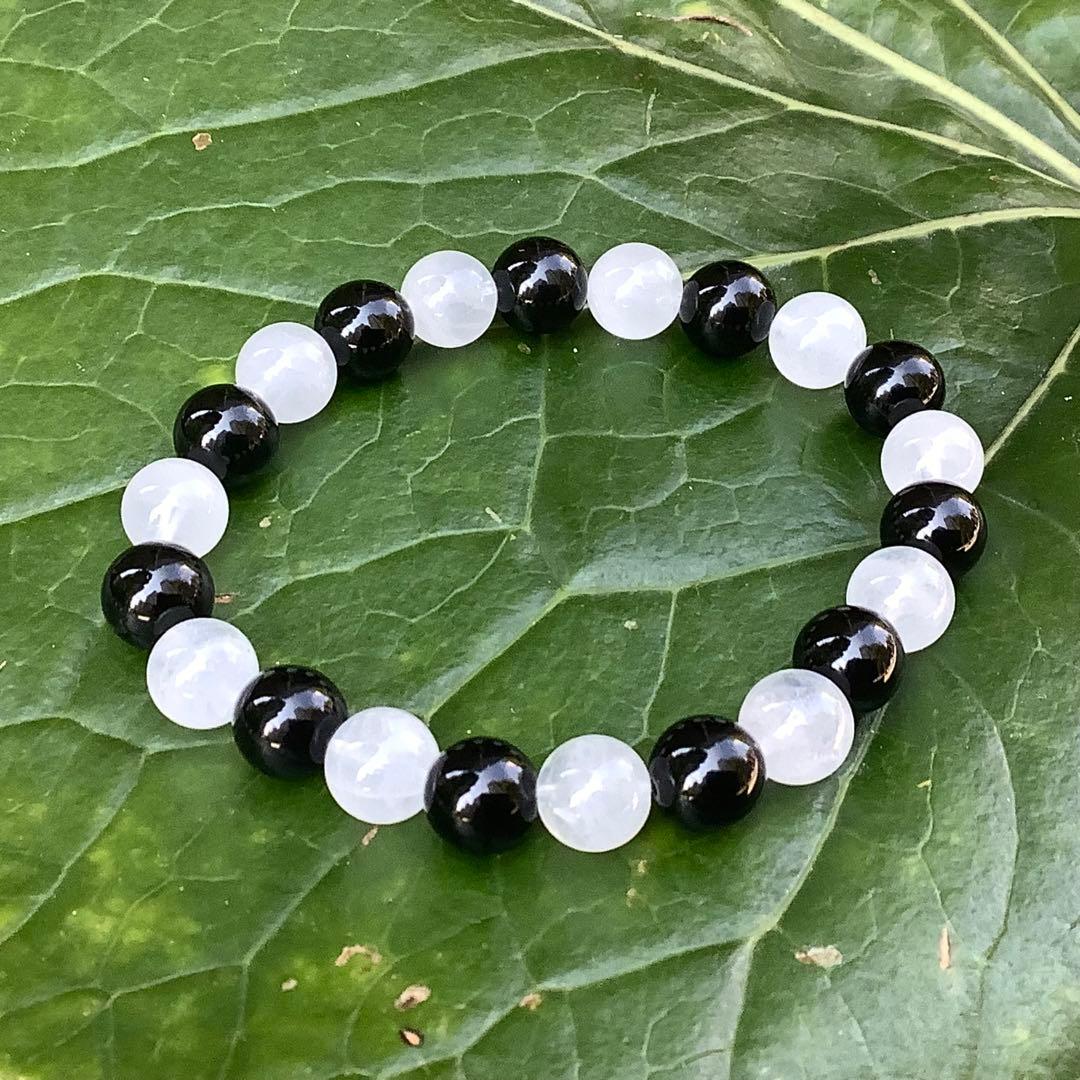 ✳希少貴重の黒平水晶*白黒ブレスレット‼️高品質を安価出品　おまとめ買い大歓迎‼️