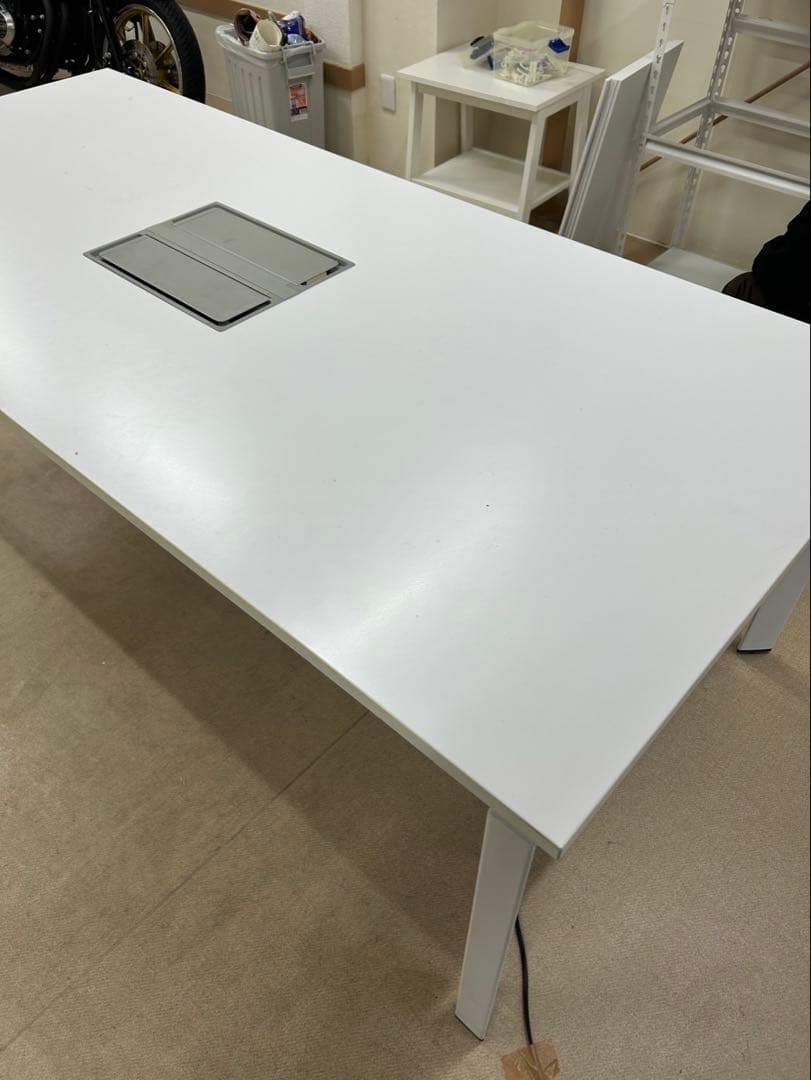 配線ボックス付き 会議用テーブル　幅220 ミーティングテーブル