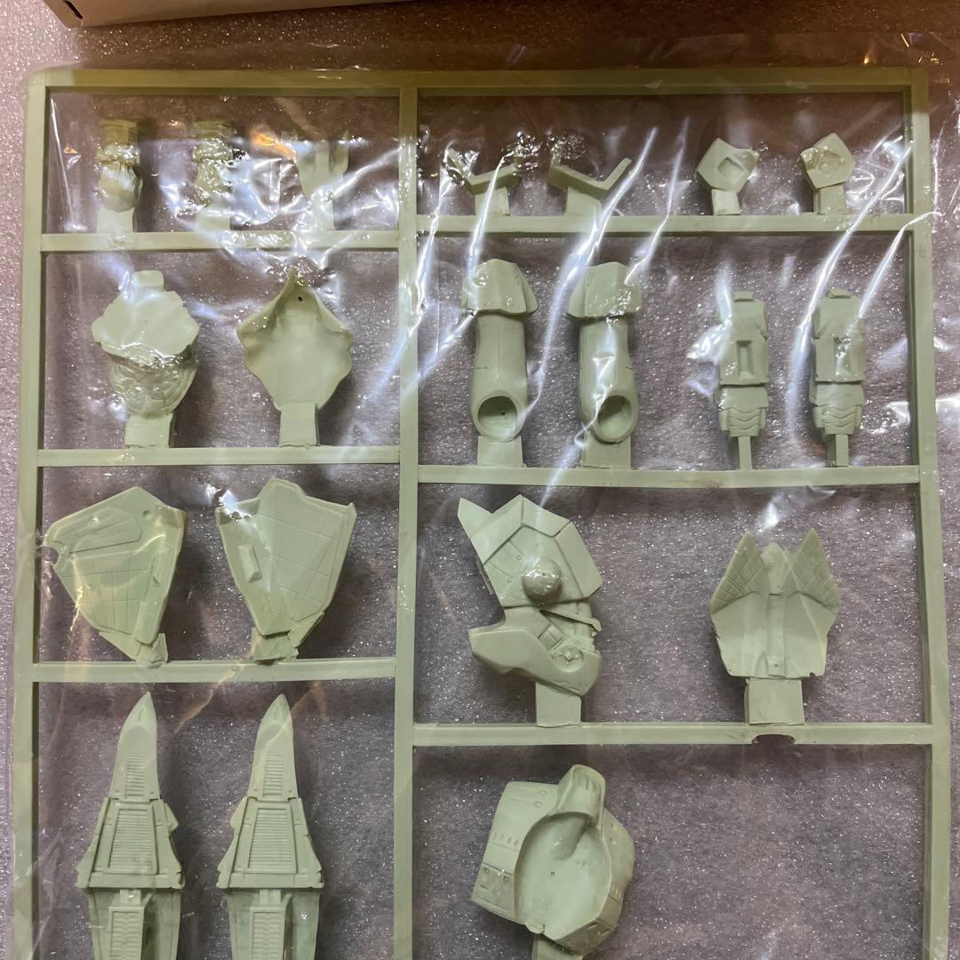 ボークス 1/100 サイレン本国仕様タイプ　ファイブスター物語　FSS