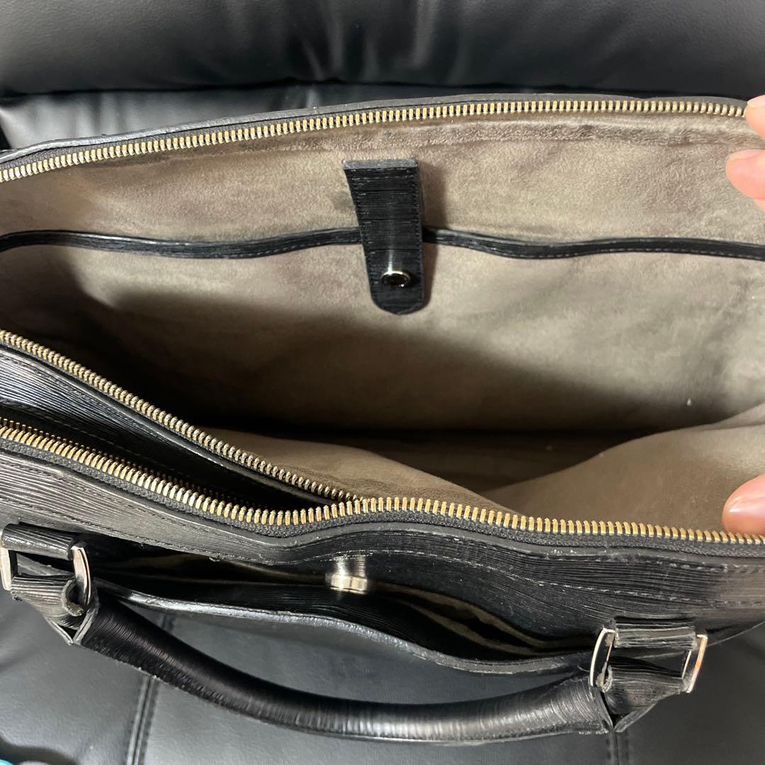 り*た様 ペッレモルビダ キャピターノ ブリーフケース ビジネスバッグ