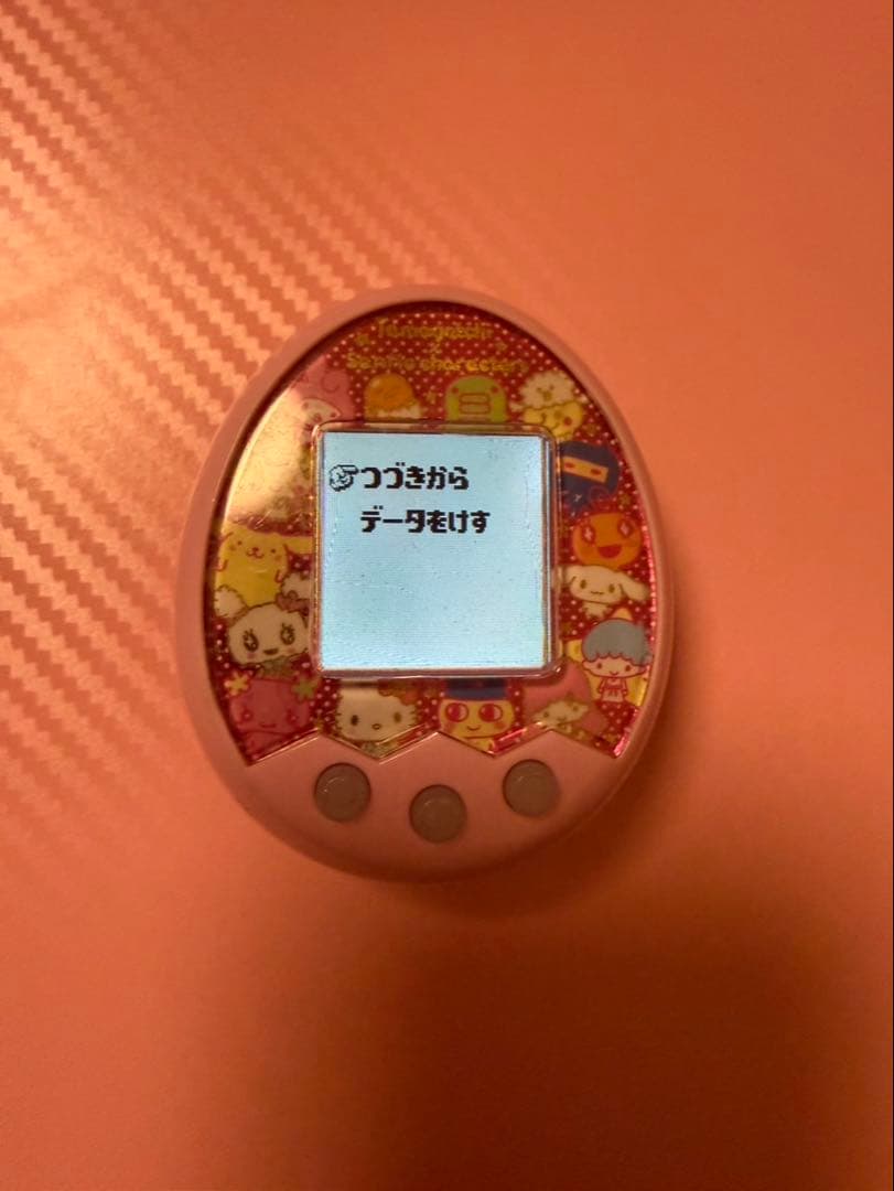 たまごっちみくす　サンリオ　ピンク