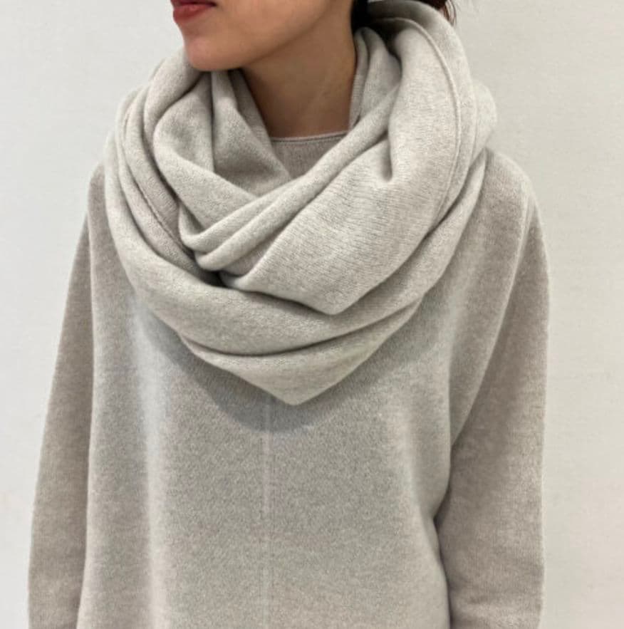 パドカレ ファインウールラウンドヘムスヌード