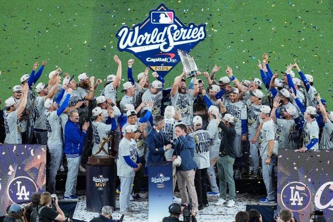 大谷翔平2025ワールドシリーズRawlingsball＆ケース付US販売限定品