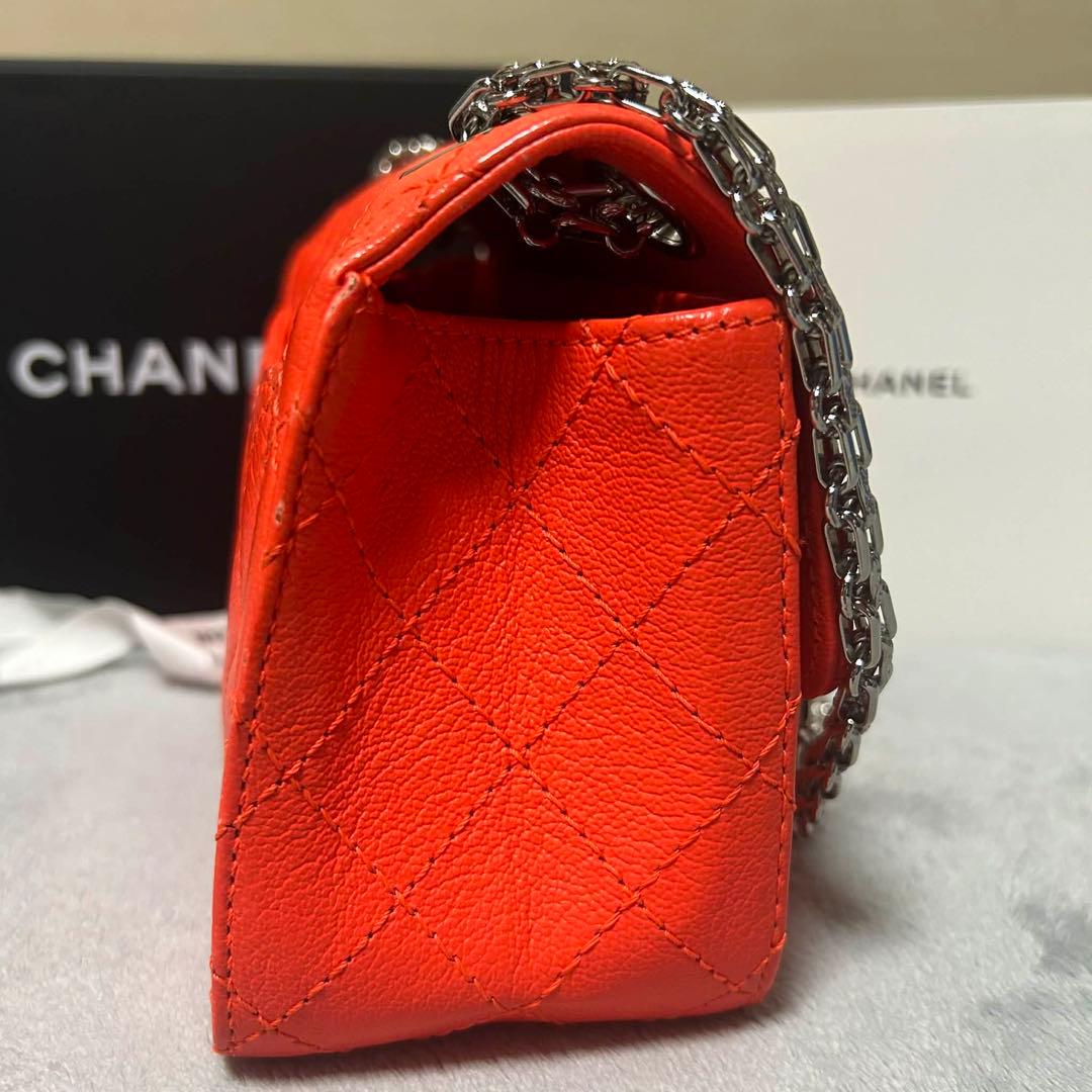 バッグ Chanel Reissue 2.55 Flap Bag