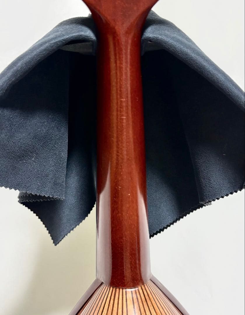 【新品弦張替済】SUZUKI マンドリン M-210 チューナー/ケース