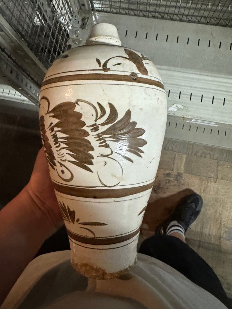 ‼️リサイクルFORTへフォロー‼️唐物買取6/7⑨‼️中国の磁州窯で花模様の花瓶‼️