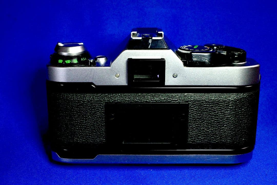 フィルムカメラ Canon AE-1 Program + New FD mm/F