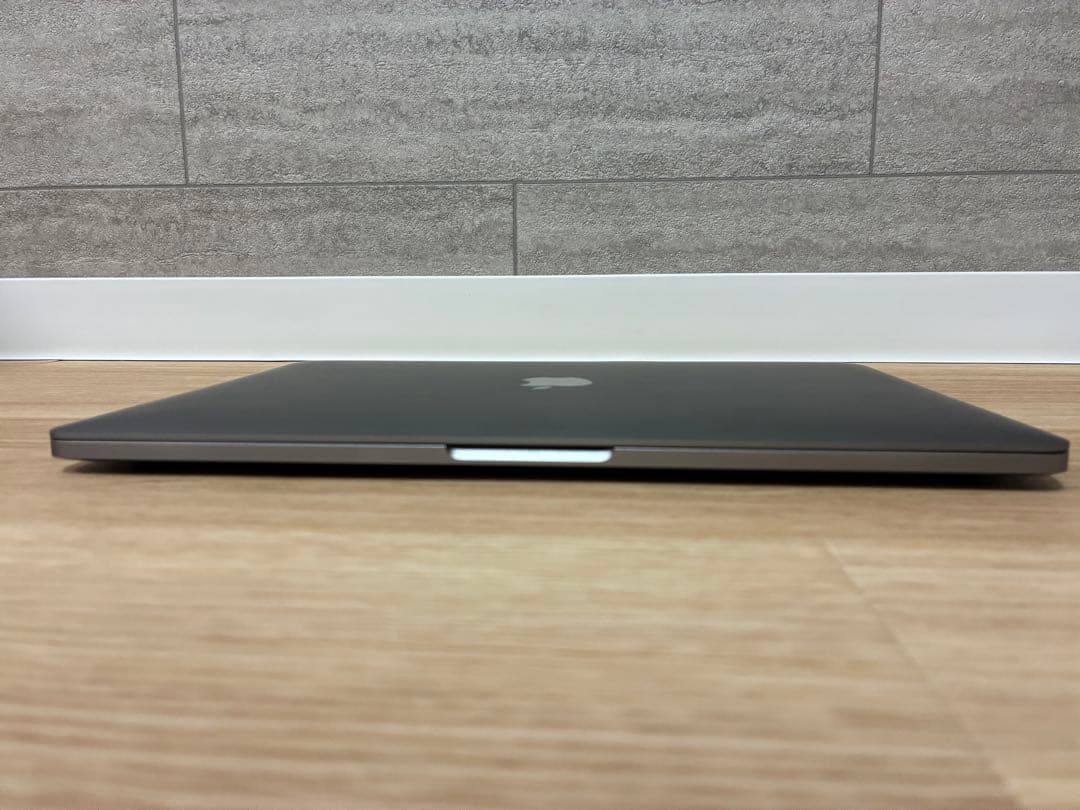Apple MacBook スペースグレー 2020 13インチ
