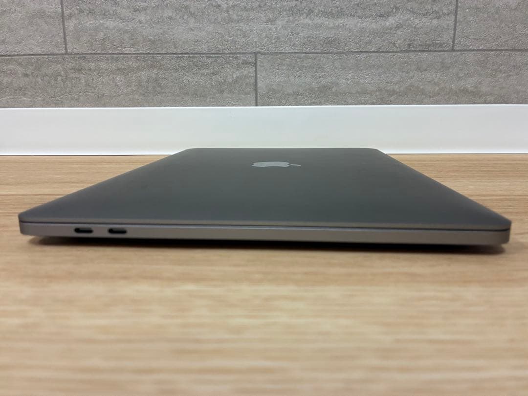 Apple MacBook スペースグレー 2020 13インチ