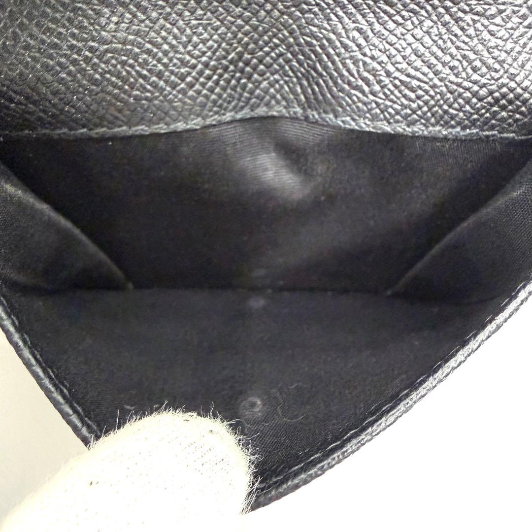 超美品　Salvatore Ferragamo ブラック 二つ折り財布　レザー