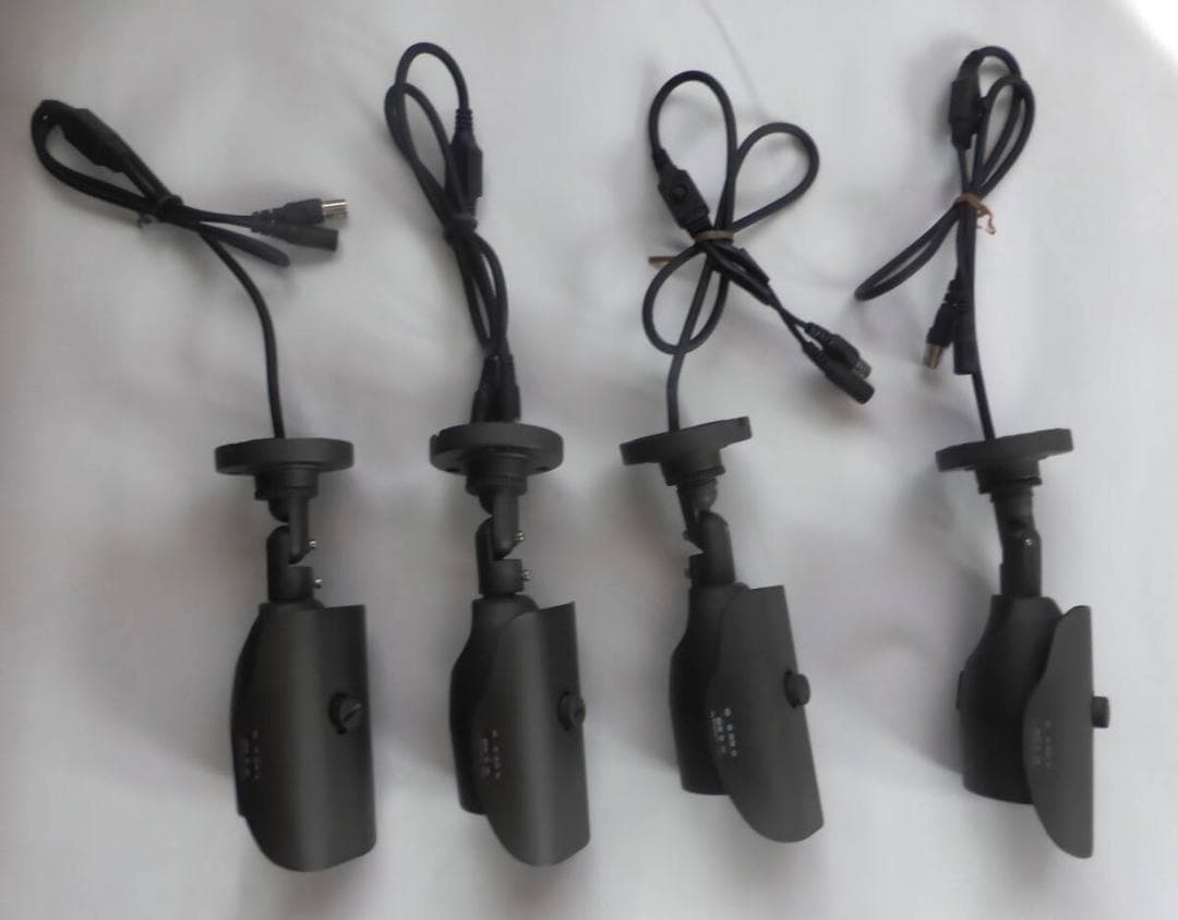 防犯カメラ　H.264デジタルビデオレコーダー　52万画素カメラ付　HDD1TB