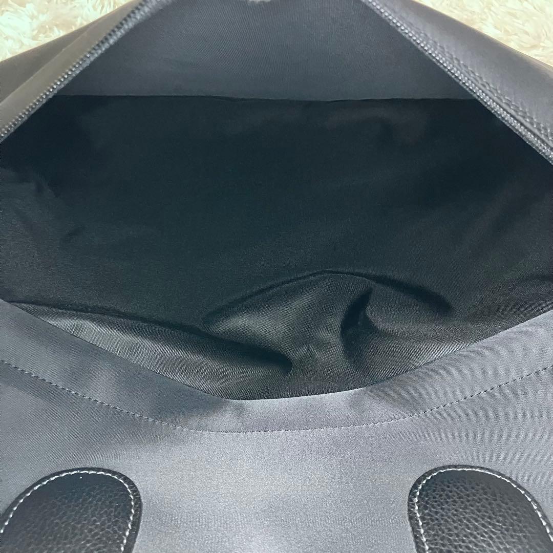 【美品】ACE. エース ブラック ガーメントバッグ ナイロン レザー 三つ折り