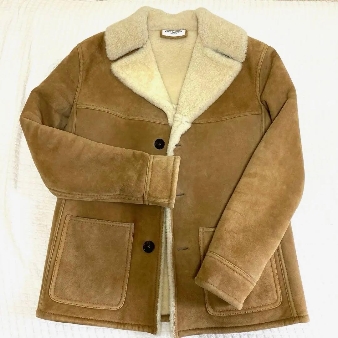 サンローランパリムートンジャケットサイズ44です。