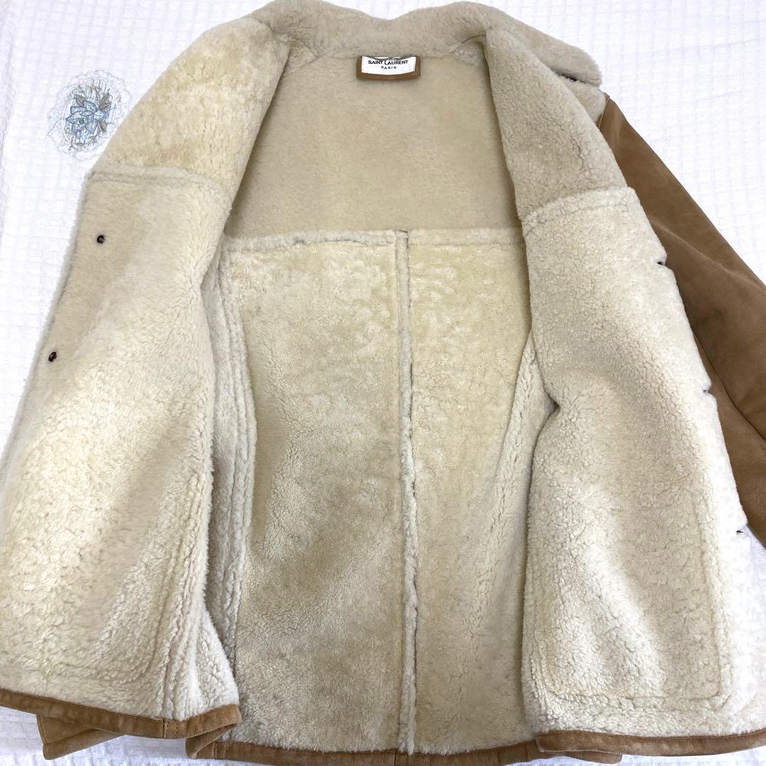 サンローランパリムートンジャケットサイズ44です。