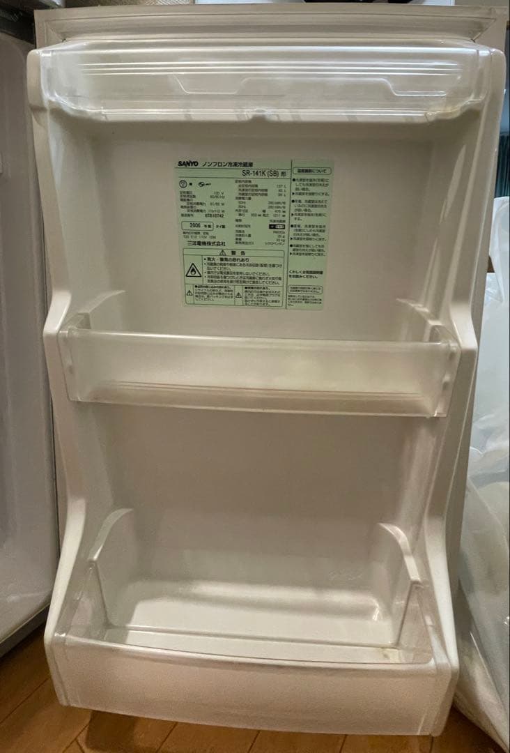 三洋電機　2ドア冷蔵庫 SR-141K(SB)