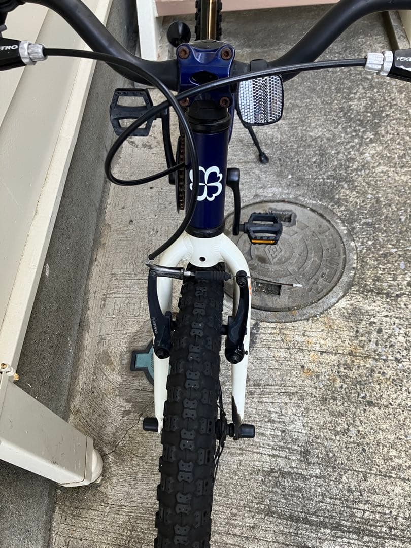 ヨツバサイクル キッズバイク 20インチ 東京引取りのみ