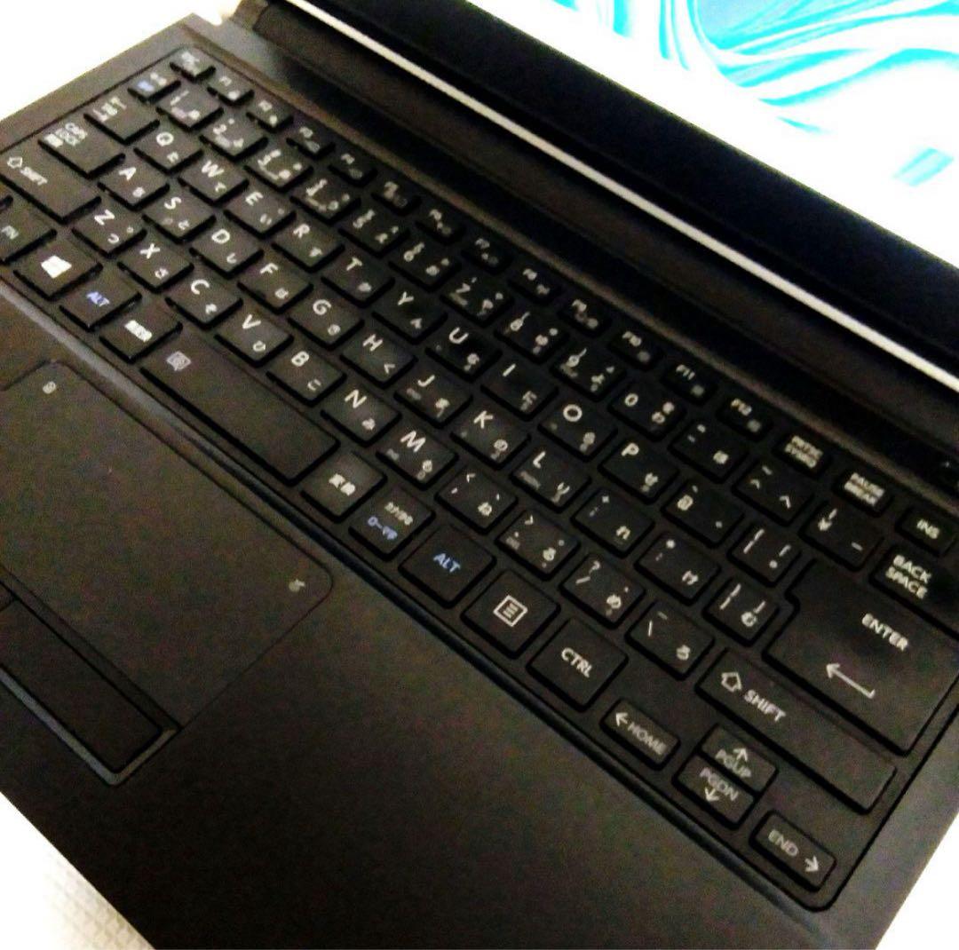 東芝 ノートパソコン・第7世代 Core i5・8GB/SSD256GB