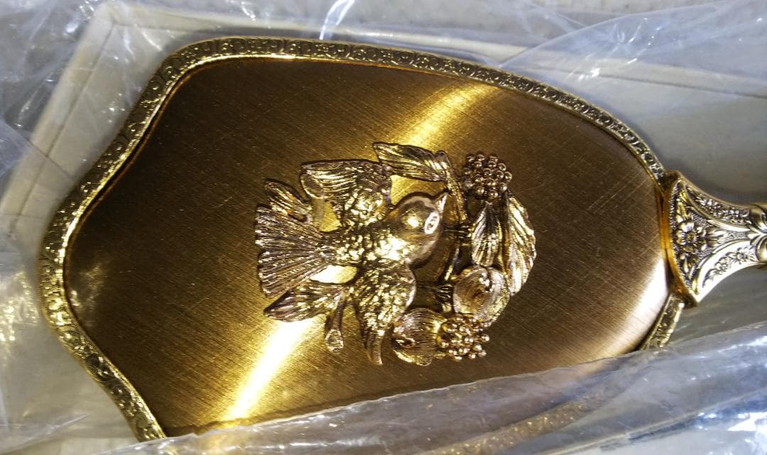 手鏡ミラー、ブラシ、コーム 3点 真鍮 彫刻 レトロ インテリアコレクション