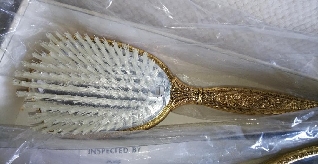 手鏡ミラー、ブラシ、コーム 3点 真鍮 彫刻 レトロ インテリアコレクション