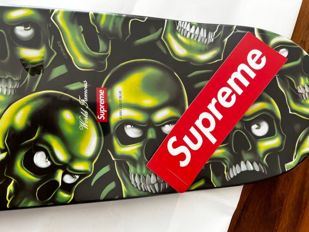 Supreme スケートボード スカルデザイン