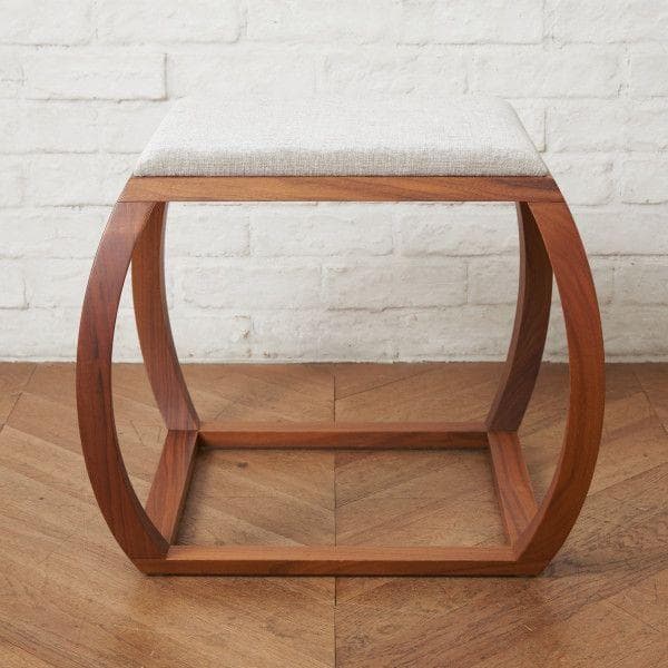 90358★ポラダ CLYDE POUF スツール Porada 1人掛け 椅子