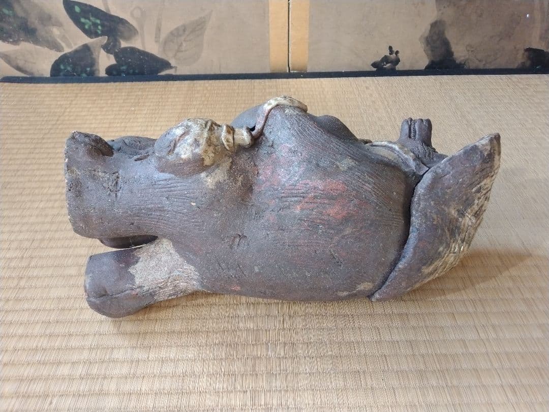 ウッシッシとほくそ笑む図太いタヌキ　骨董　古美術　狸人形　置物　縁起物　開運