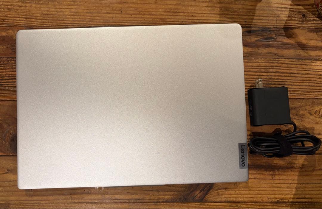 Lenovo ideaPad Slim 5i Gen 9 16型Office付