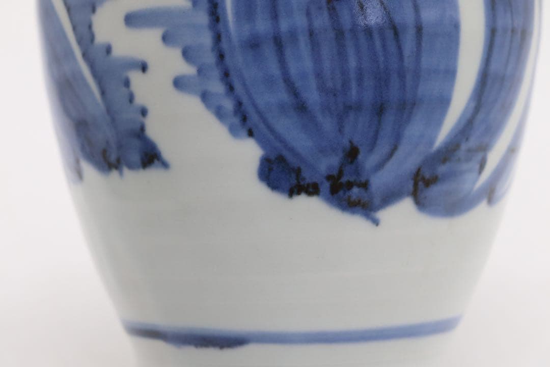 染付　山水亭閣紋瓶　送料込み0329