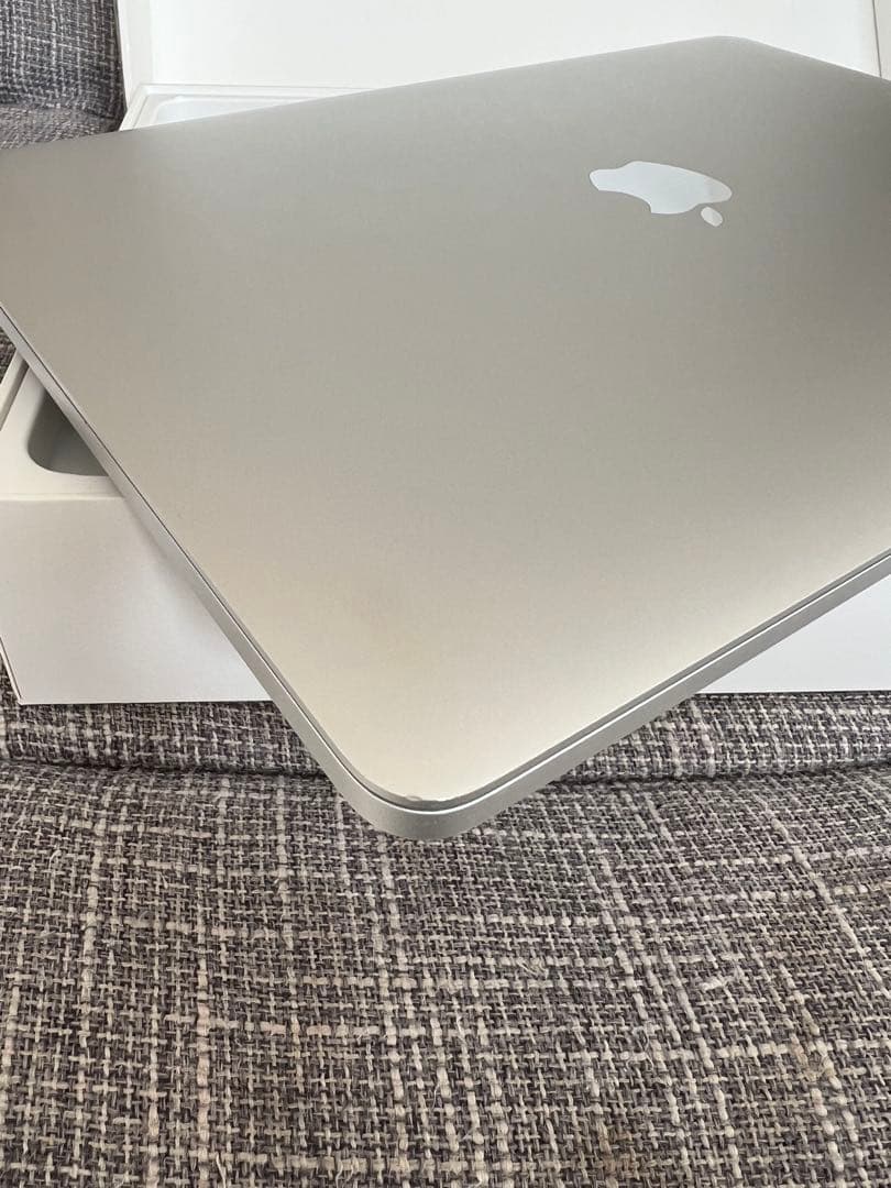 MacBook Pro 13インチ 2016年モデル／タッチバー付き【ジャンク】