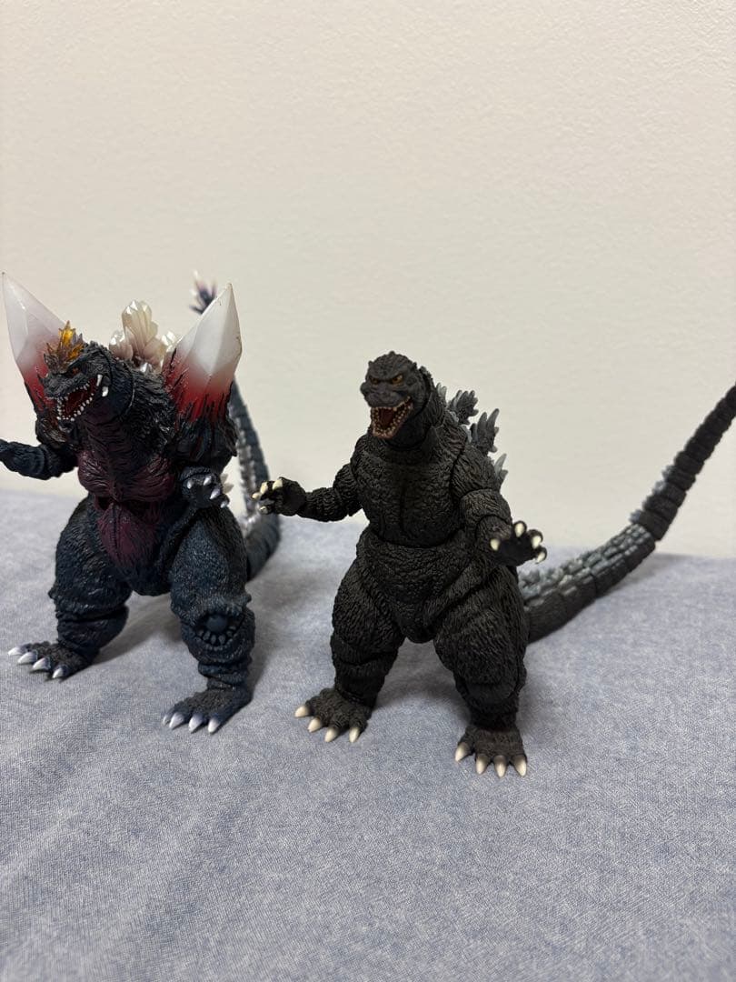 ヴィンテージフィギュア ゴジラ＆スペースゴジラ