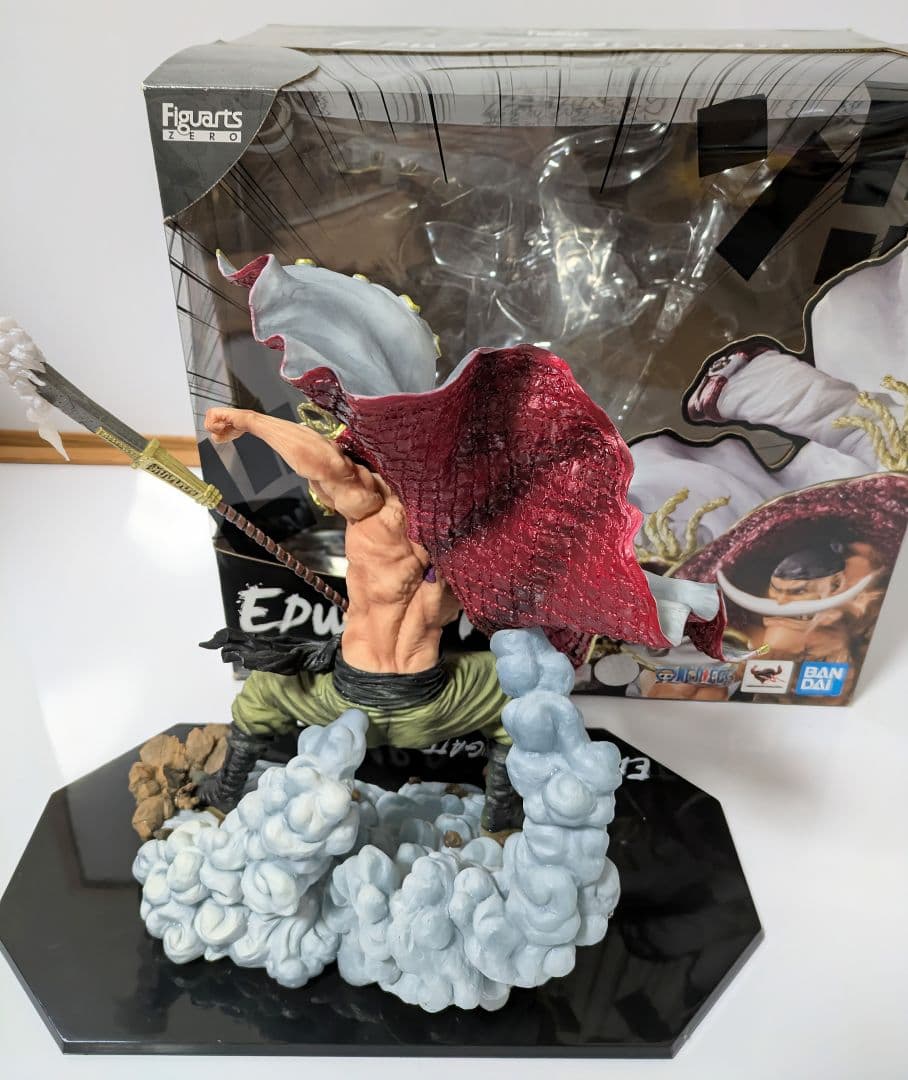 箱あり　白ひげ　ワンピース　フィギュア バンダイ　フィギュアーツZERO