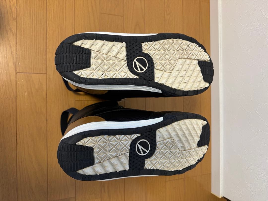 LASTARTS スノーボードブーツ ブラック ダイヤル式