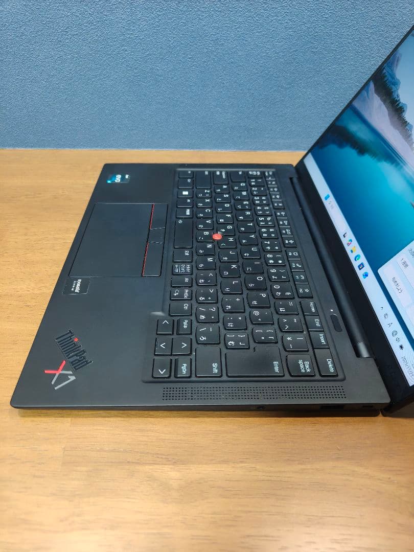 2022年式 Thinkpad X1 carbon gen10 i5/16GB③