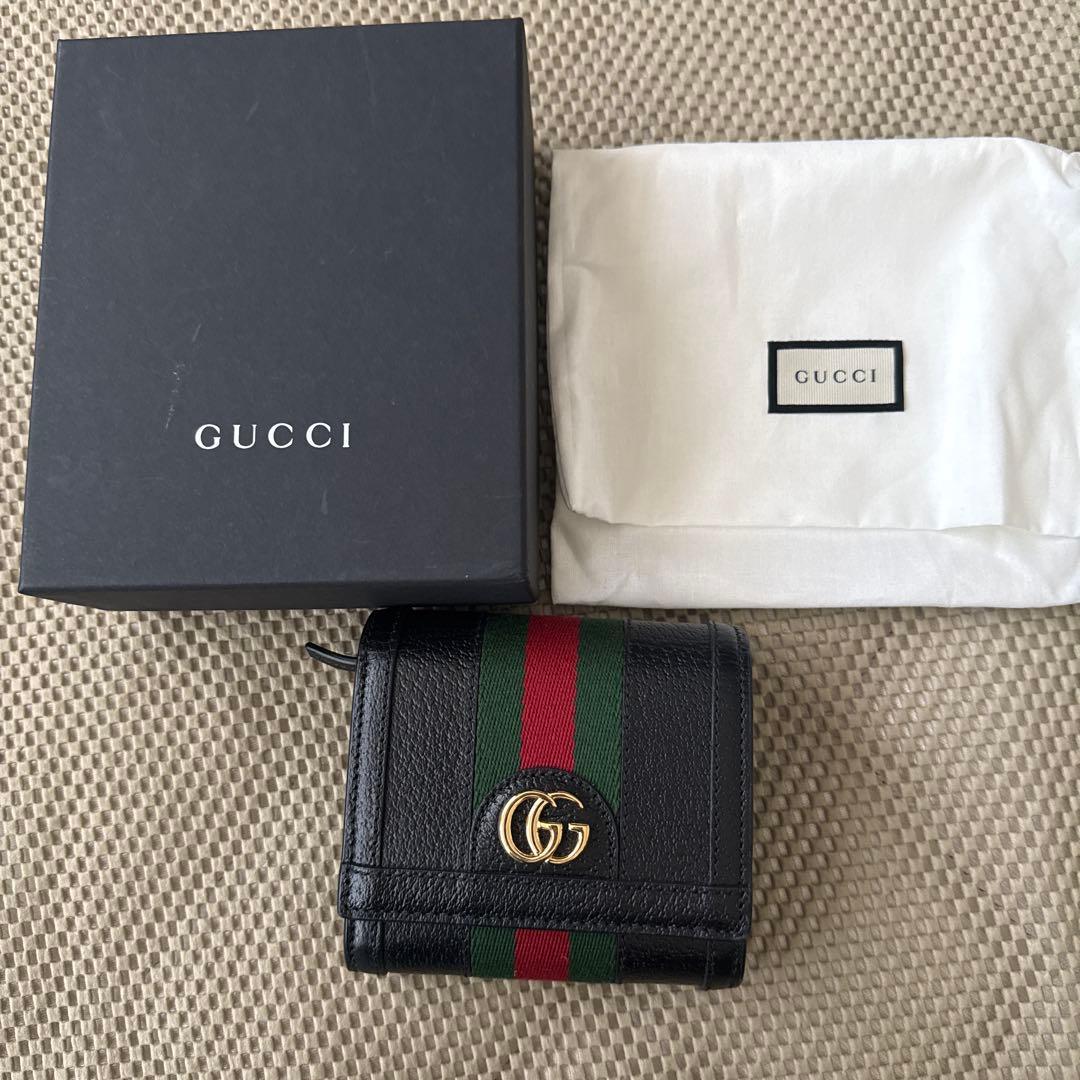 GUCCI GGロゴ 二つ折り財布 ブラック