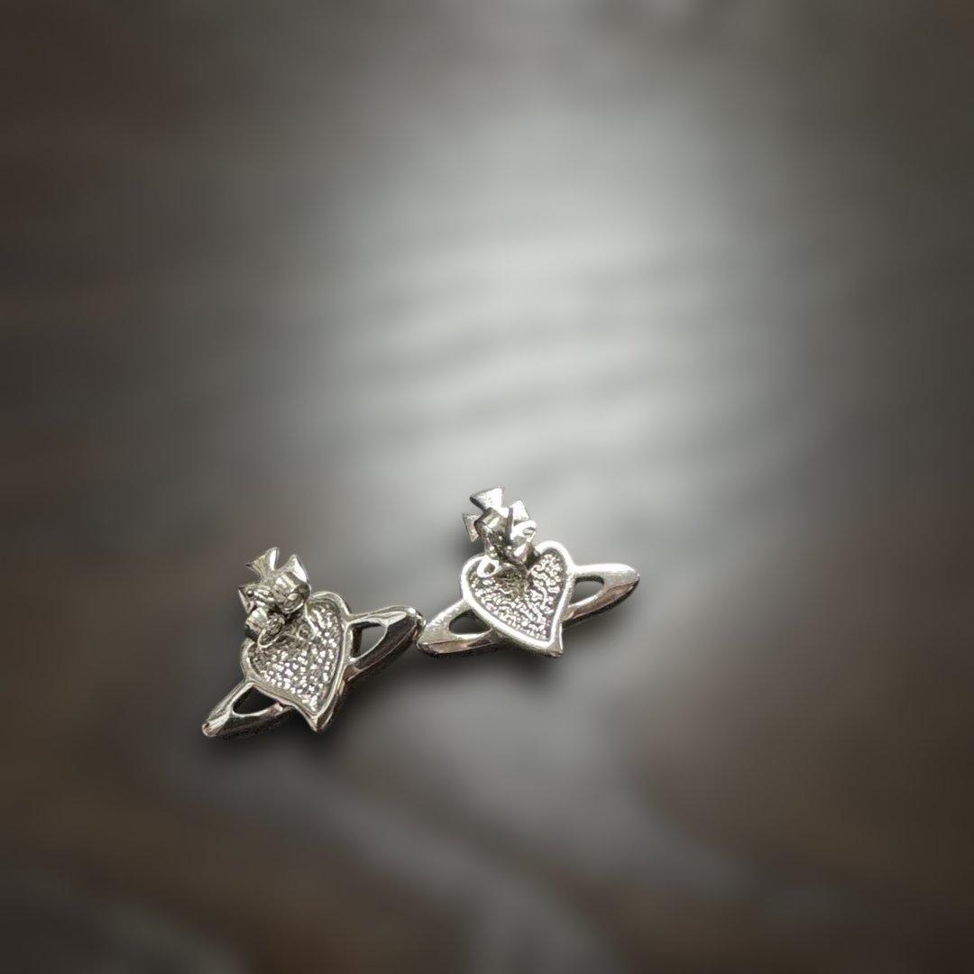 Vivienne Westwood ディアマンテ ハート オーブ ピアス