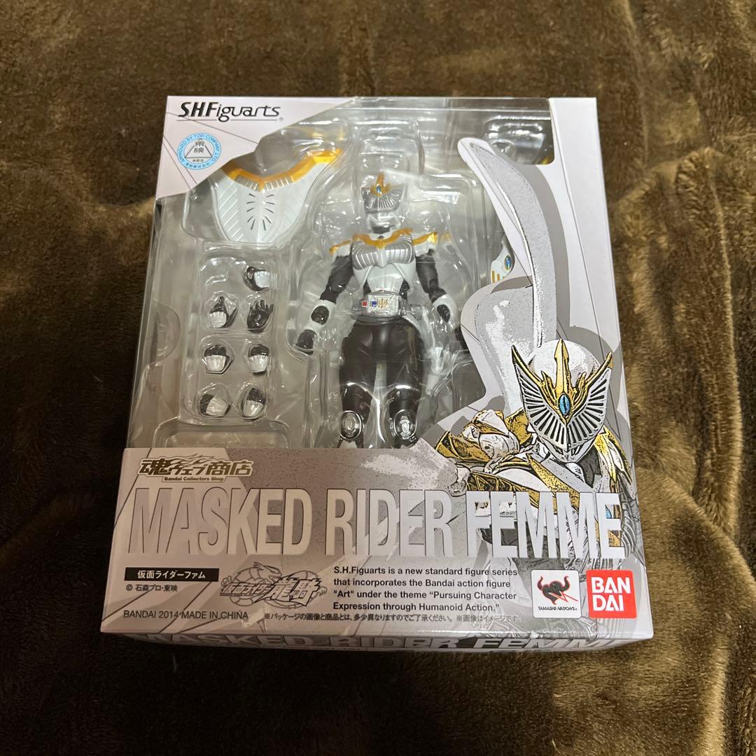 ファム&ジェノサイダー&マグナギガ&ゾルダ　仮面ライダー龍騎 フィギュアーツ