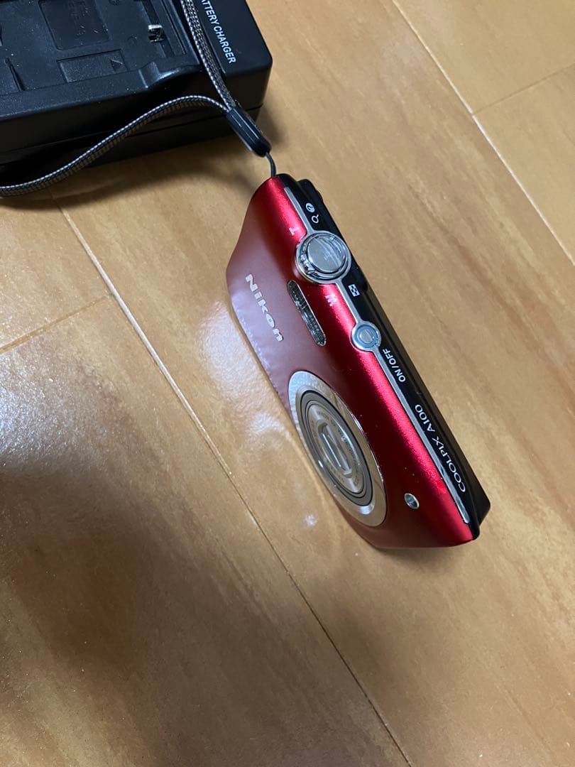 Nikon COOLPIX A100レッド バッテリーチャージャー付き